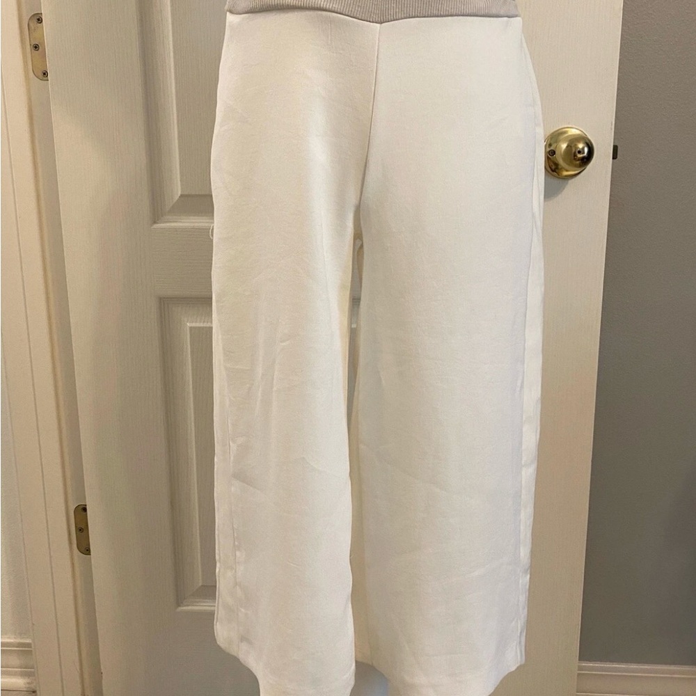 Lola and Sophie Wide Leg Capris While Small